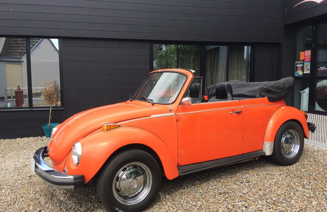 VW Coccinelle Cabriolet Rouge - Voiture vendue – CforCar