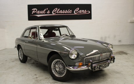 MG B GT  Année 1974 voiture de collection à vendre