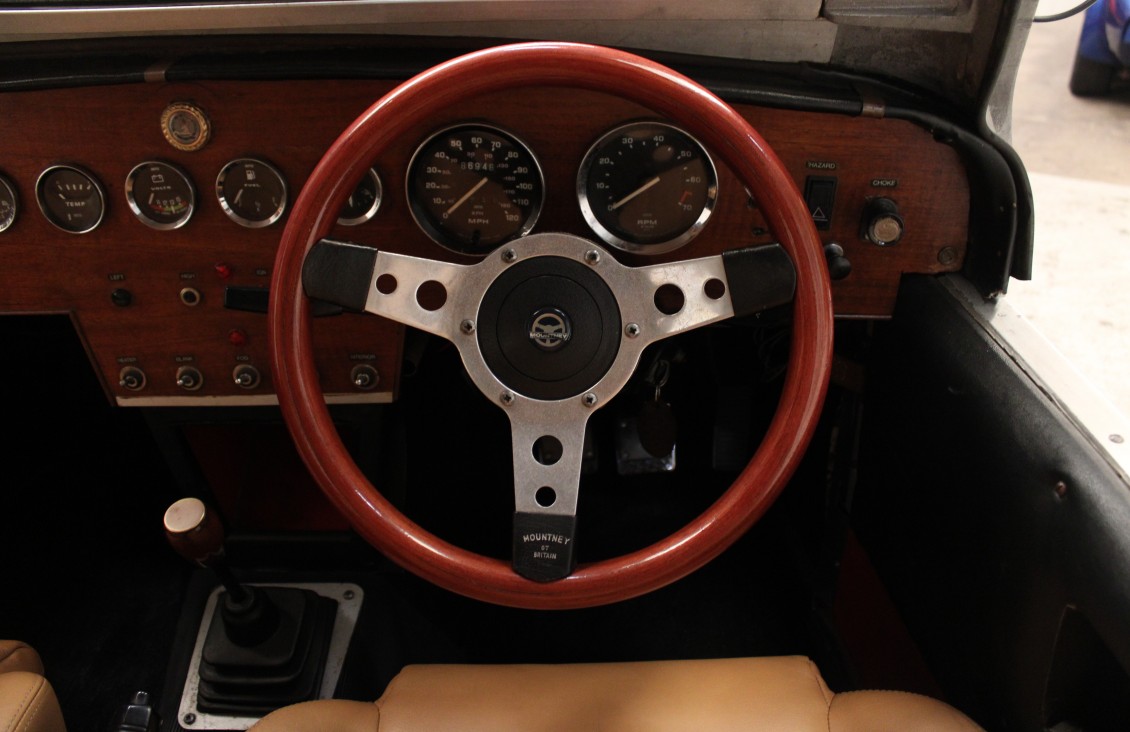 Spartan Année 1984 voiture de collection à vendre