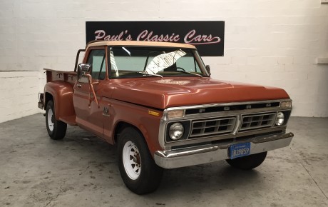 Ford F-250  Année 1976 voiture de collection à vendre