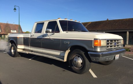 Ford F-350  Année 1988 voiture de collection à vendre