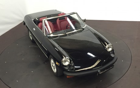 Alfa Romeo 2000 Spider  Année 1978 voiture de collection à vendre