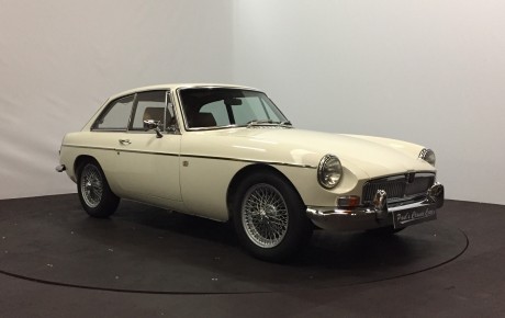 MG B GT  Année 1972 voiture de collection à vendre