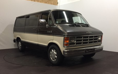 Dodge  Année 1990 voiture de collection à vendre