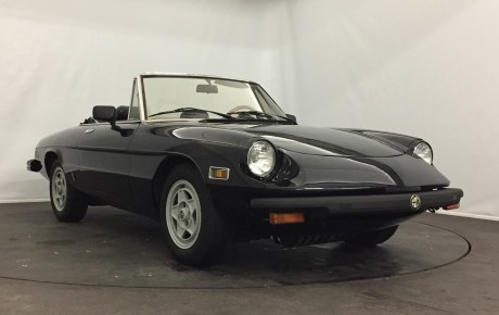 Alfa Romeo 2000 Spider  Année 1981 voiture de collection à vendre