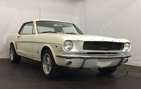 Ford Mustang  Année 1966 voiture de collection à vendre