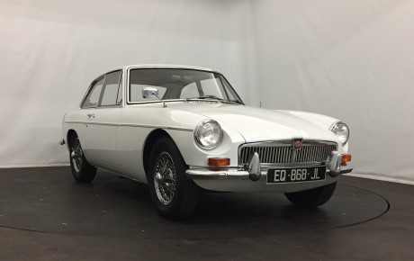 MG B GT  Année 1968 voiture de collection à vendre