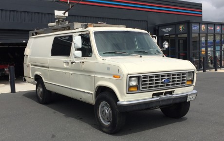 Ford E-350  '1991