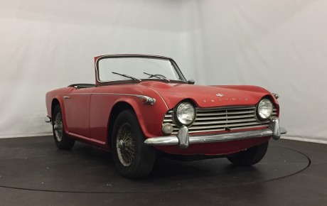 Triumph TR4  Année 1966 voiture de collection à vendre