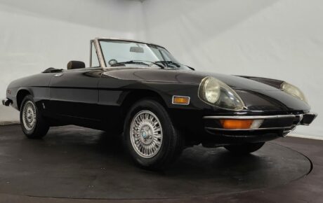 Alfa Romeo 2000 Spider  Année 1976 voiture de collection à vendre