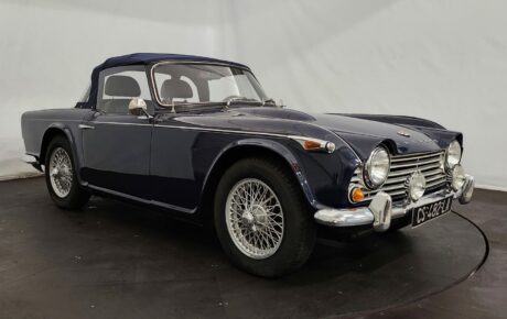Triumph TR4  Année 1966 voiture de collection à vendre