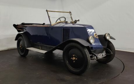Renault KJ1  Année 1924 voiture de collection à vendre