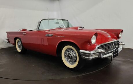Ford Thunderbird  Année 1957 voiture de collection à vendre