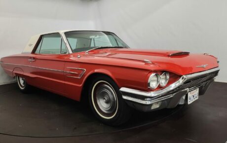 Ford Thunderbird  Année 1965 voiture de collection à vendre