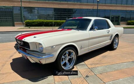 Ford Mustang  Année 1966 voiture de collection à vendre