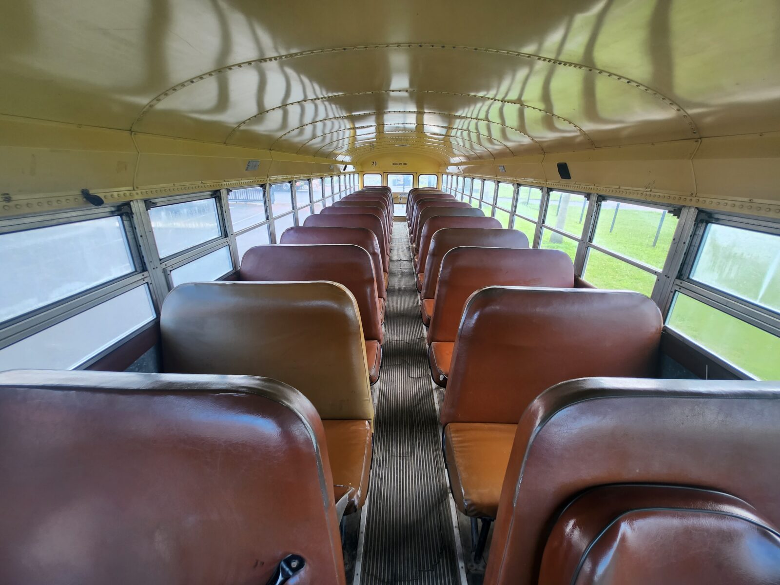 School Bus Année 1986 voiture de collection à vendre