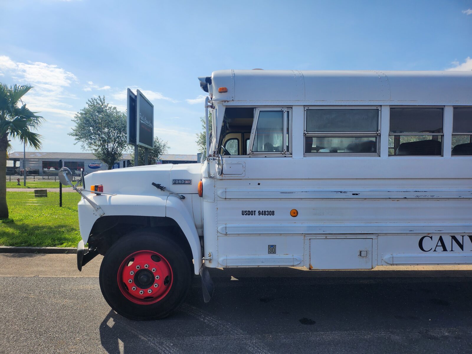 School Bus Année 1986 voiture de collection à vendre