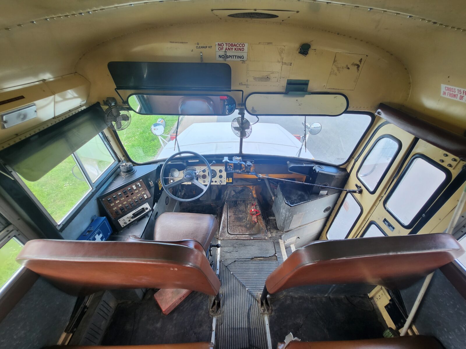 School Bus Année 1986 voiture de collection à vendre