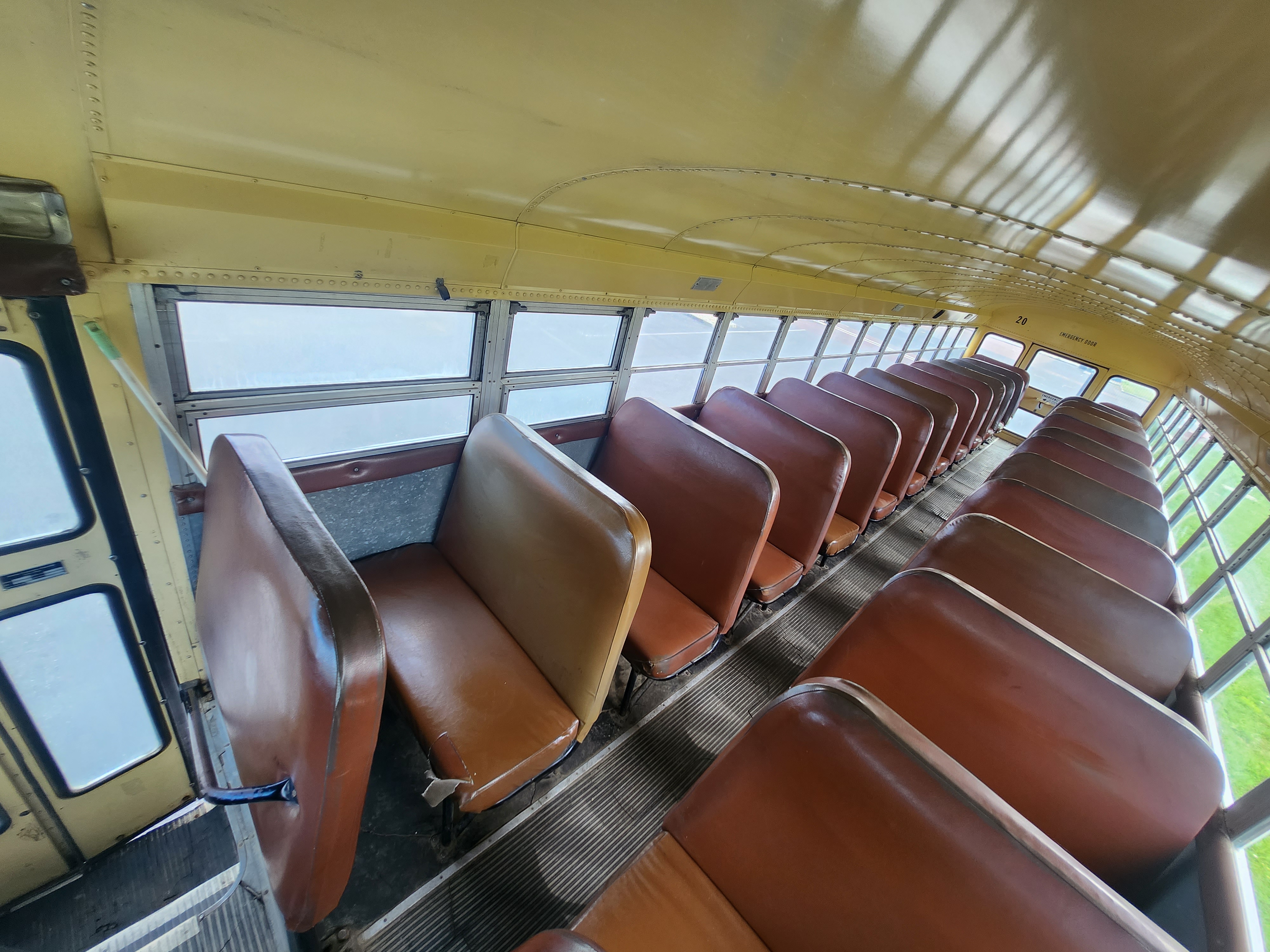 School Bus Année 1986 voiture de collection à vendre
