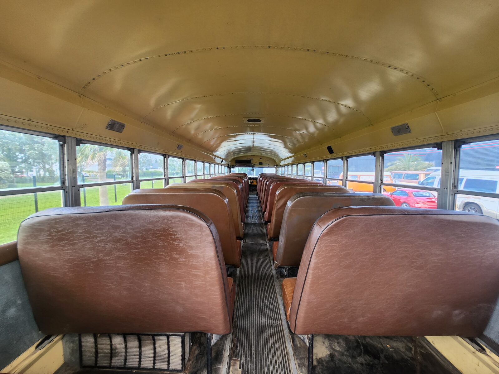 School Bus Année 1986 voiture de collection à vendre