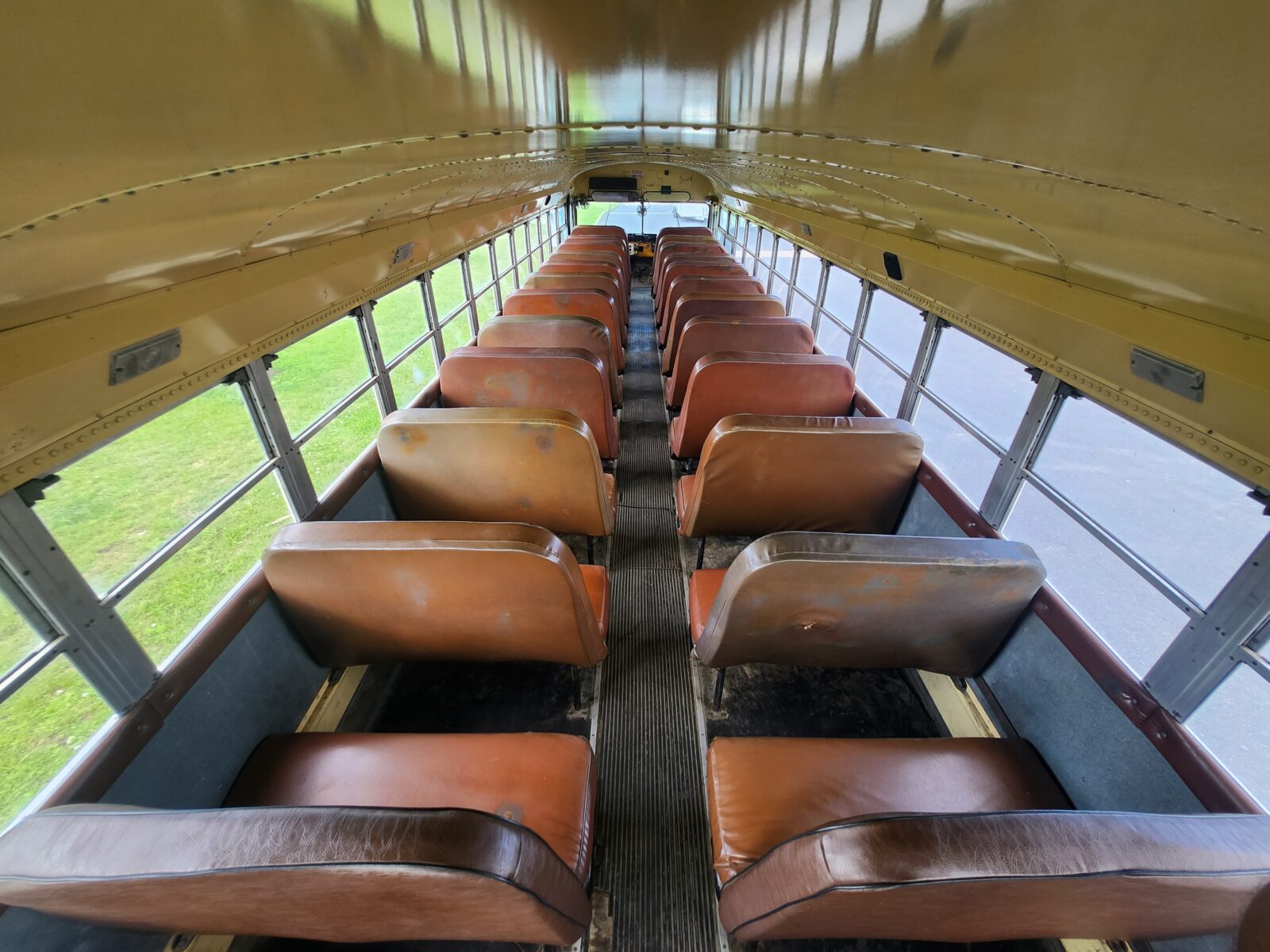 School Bus Année 1986 voiture de collection à vendre