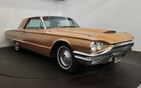 Ford Thunderbird  Année 1964 voiture de collection à vendre