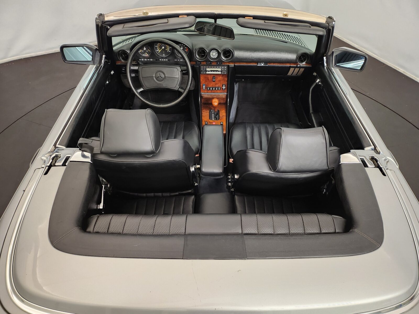 Mercedes 560 SL Année 1986 voiture de collection à vendre