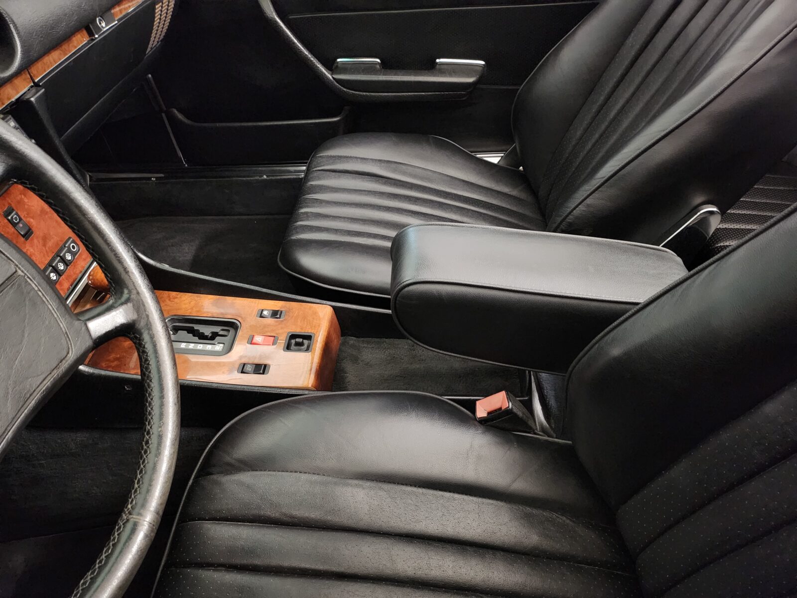 Mercedes 560 SL Année 1986 voiture de collection à vendre