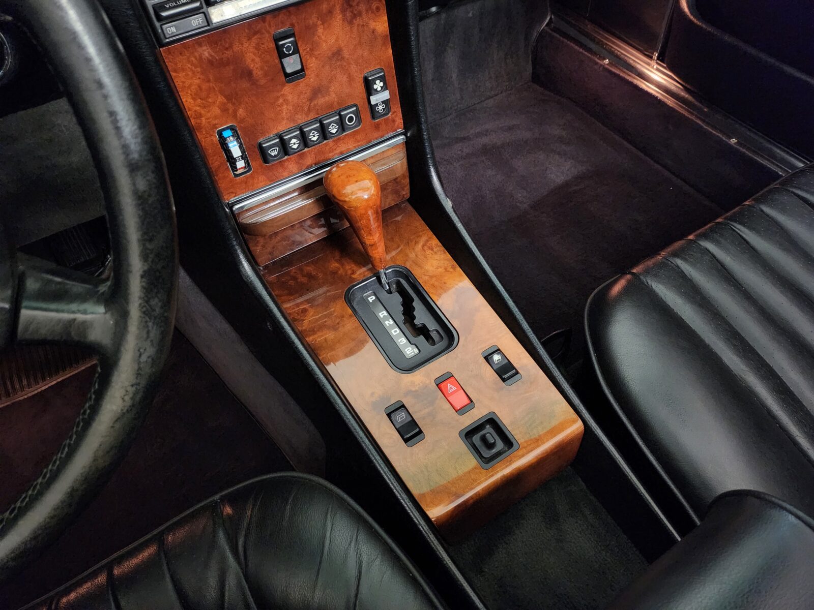 Mercedes 560 SL Année 1986 voiture de collection à vendre
