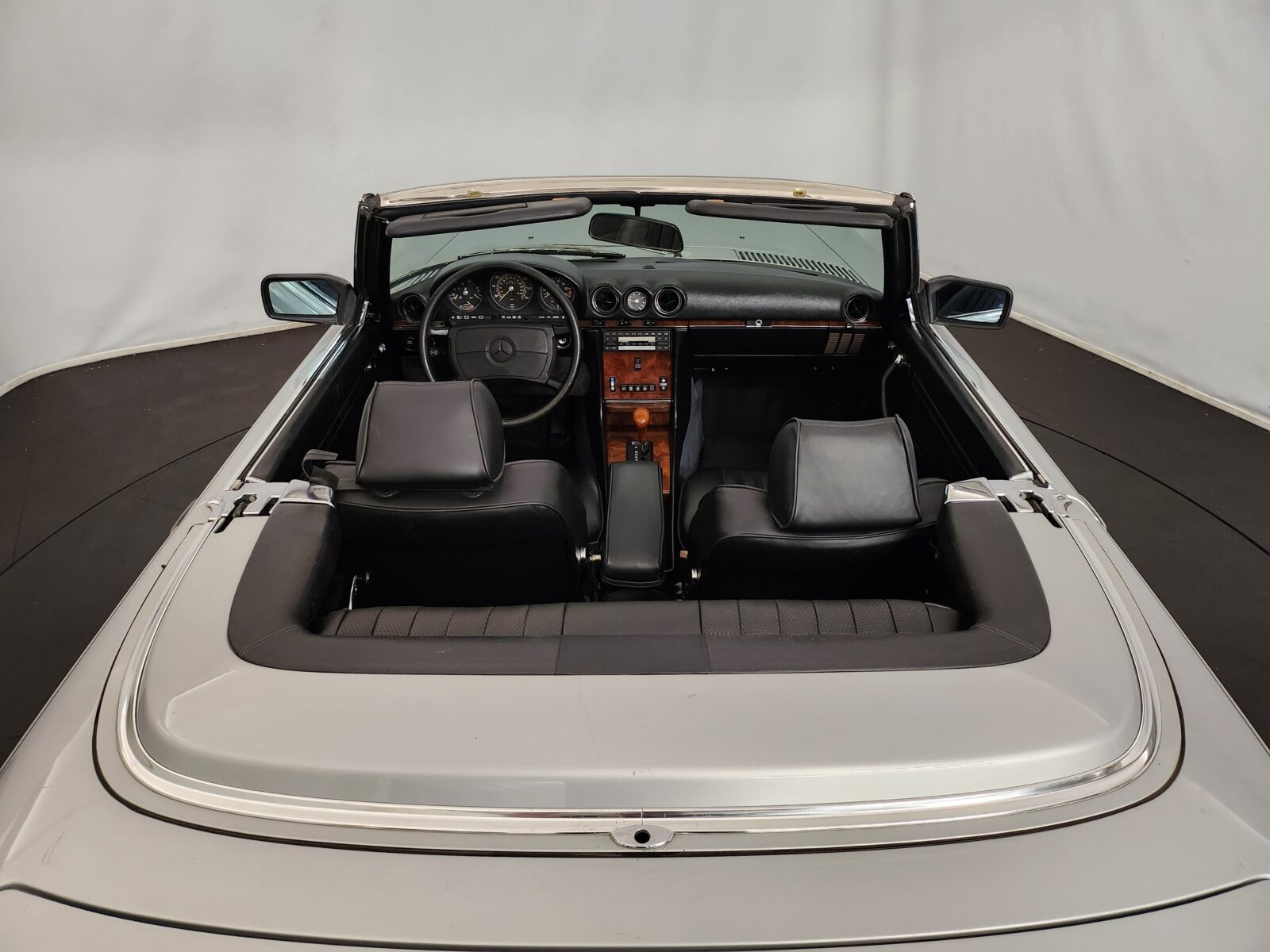 Mercedes 560 SL Année 1986 voiture de collection à vendre