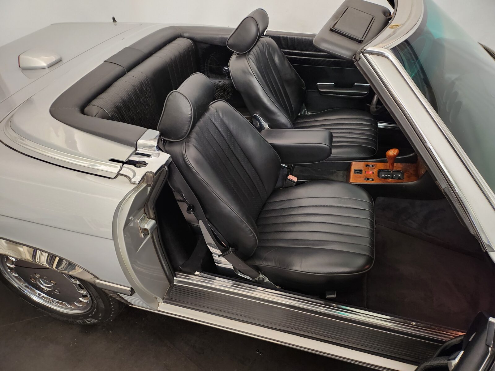 Mercedes 560 SL Année 1986 voiture de collection à vendre
