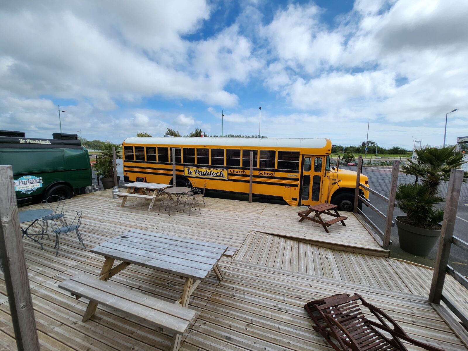 School Bus Année 1986 voiture de collection à vendre