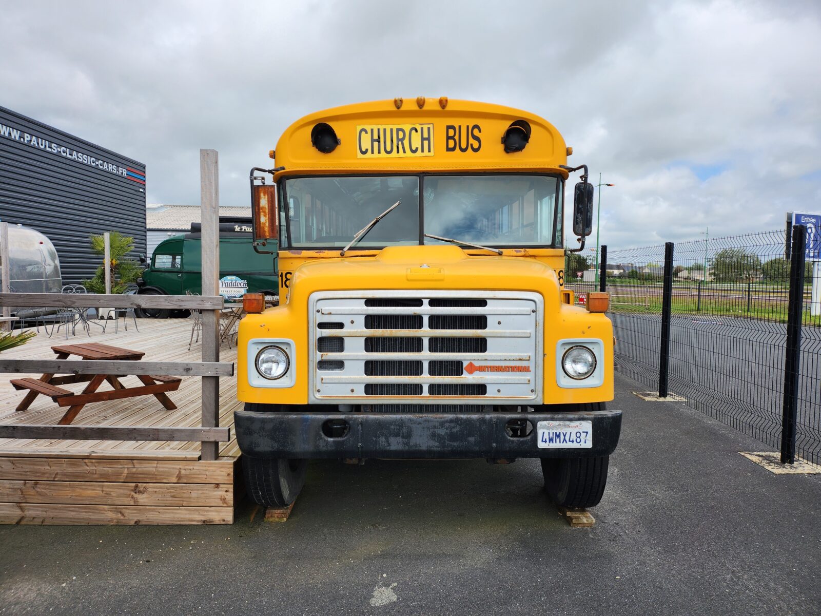 School Bus Année 1986 voiture de collection à vendre