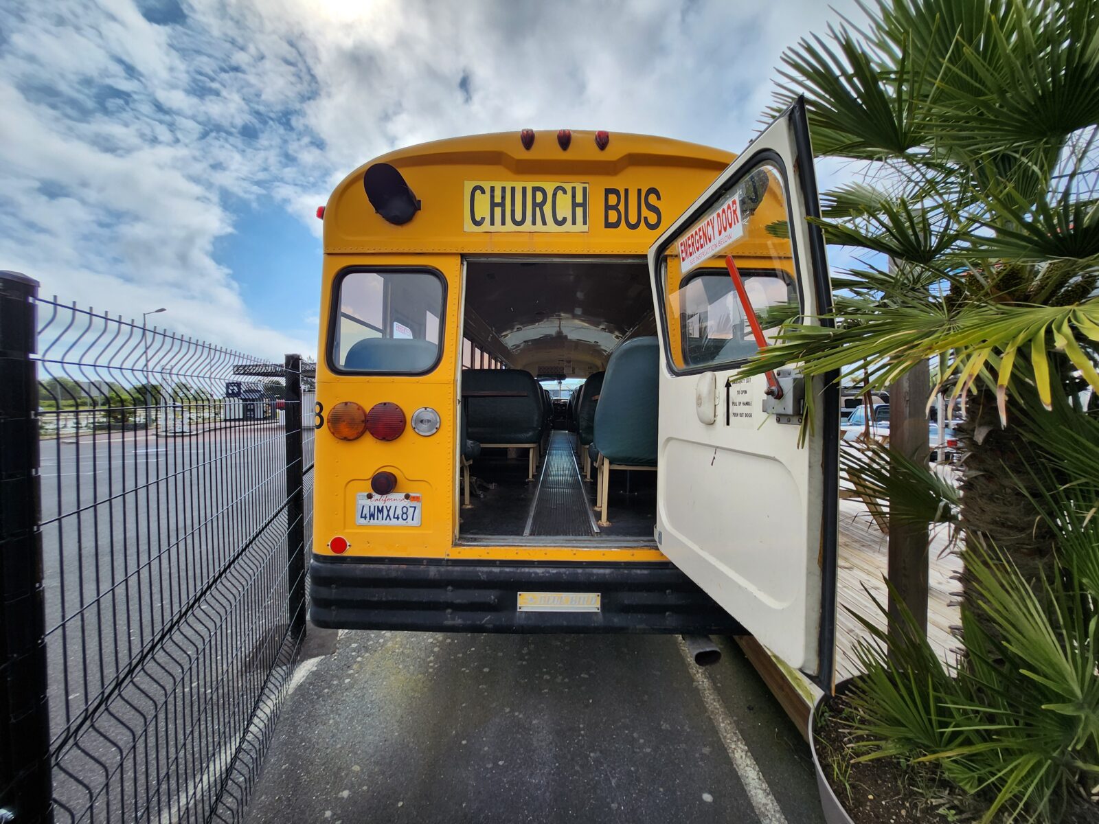 School Bus Année 1986 voiture de collection à vendre