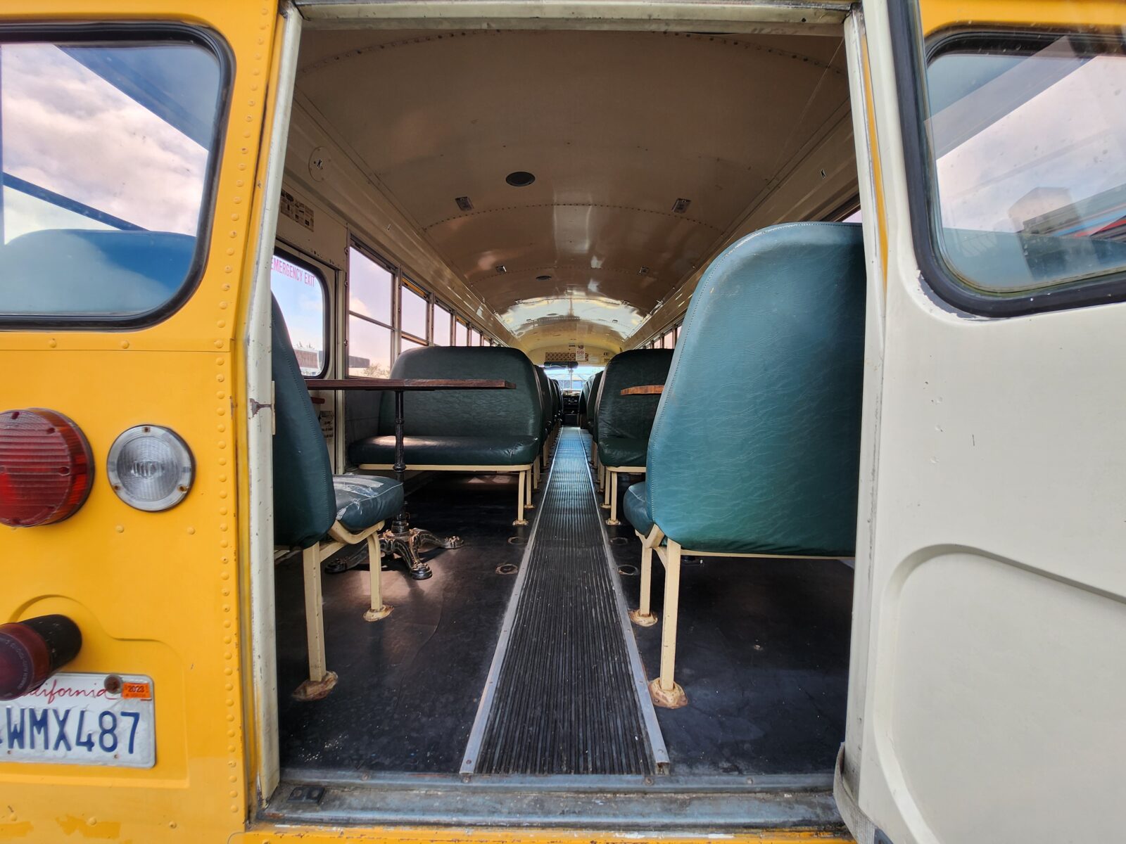 School Bus Année 1986 voiture de collection à vendre