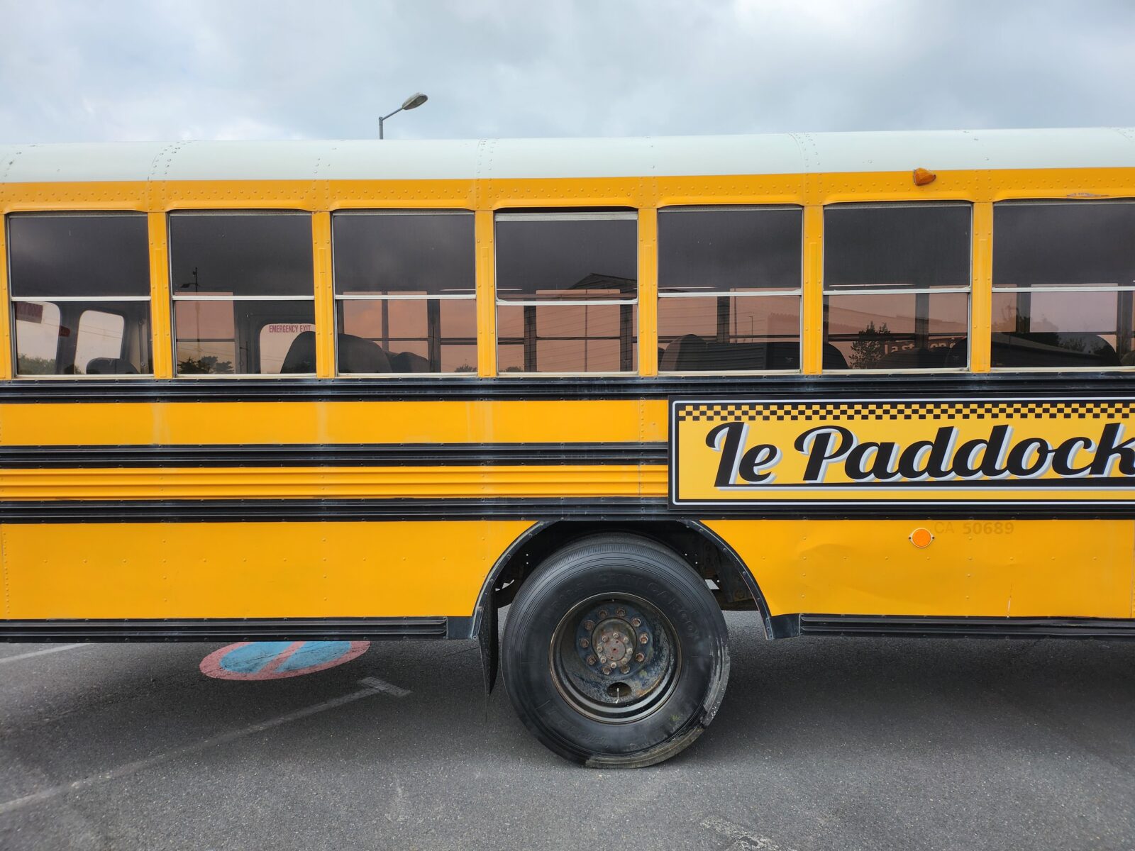 School Bus Année 1986 voiture de collection à vendre