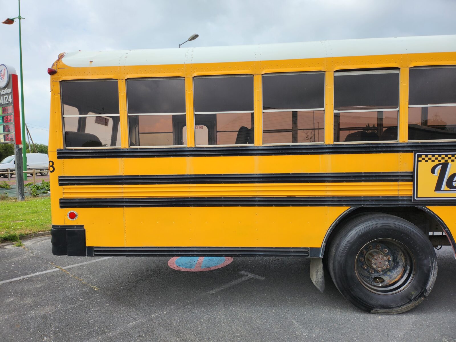 School Bus Année 1986 voiture de collection à vendre