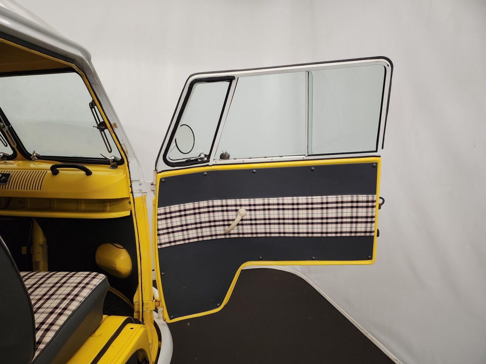 VW Combi Année 1972 voiture de collection à vendre