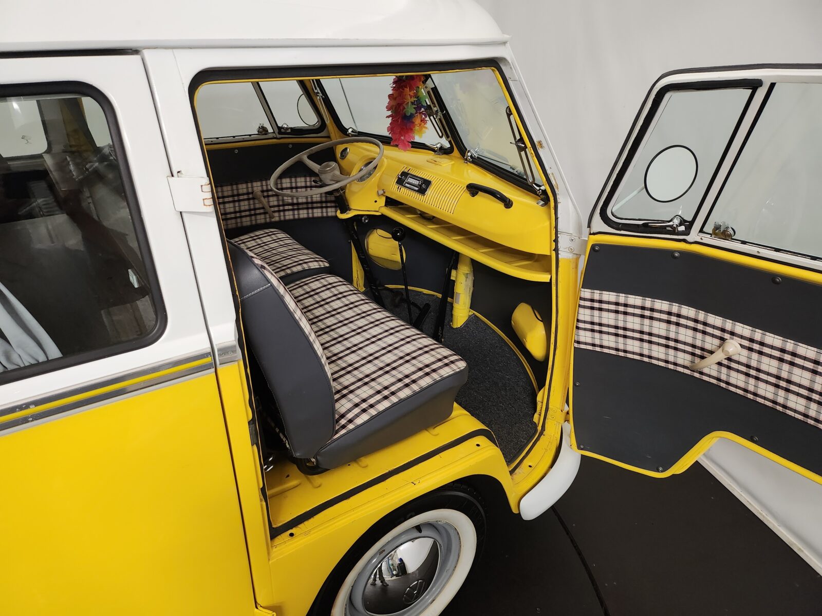 VW Combi Année 1972 voiture de collection à vendre