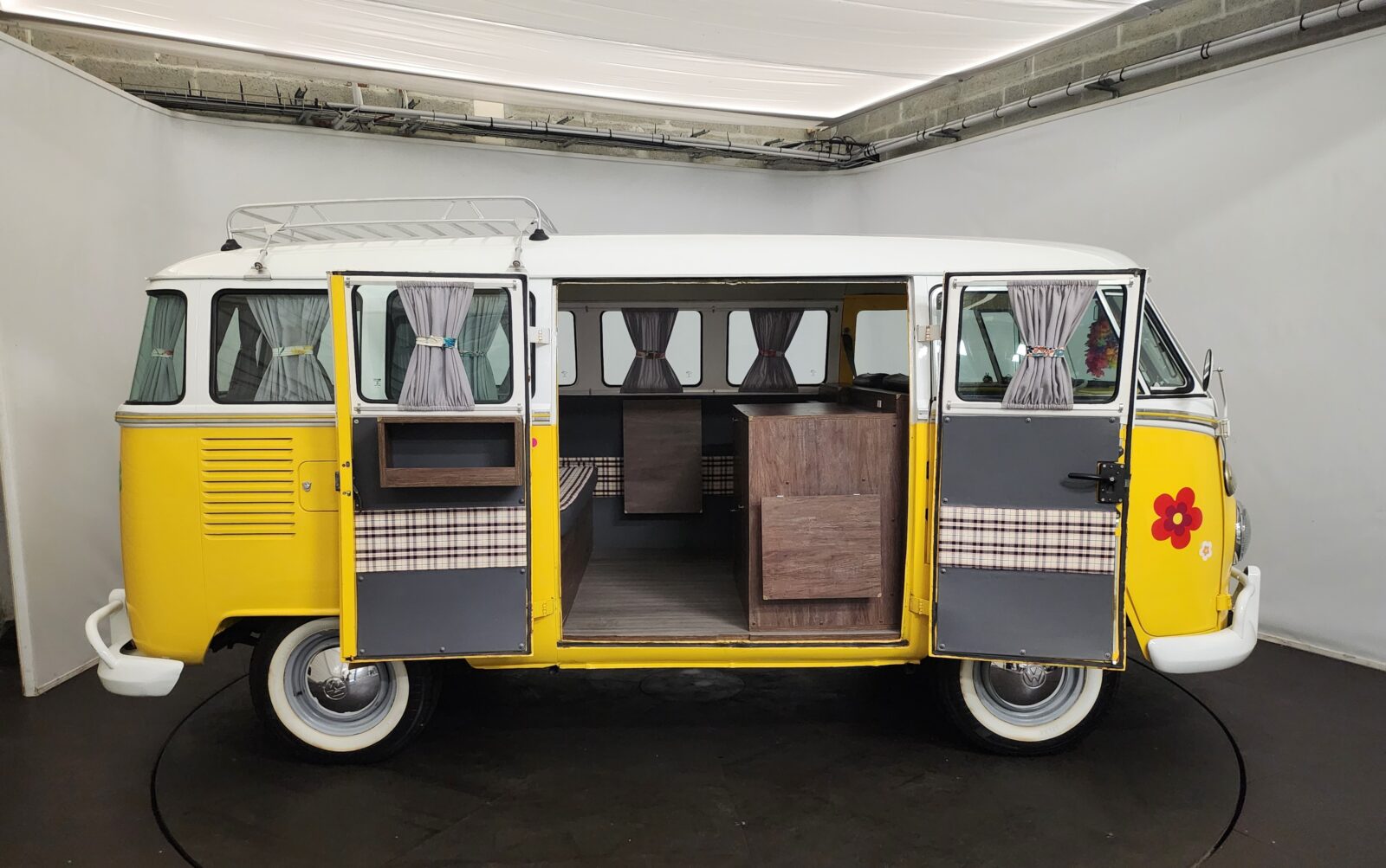 VW Combi Année 1972 voiture de collection à vendre