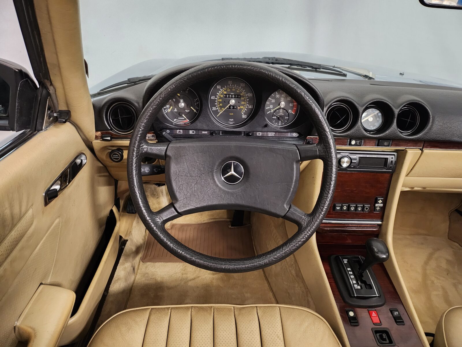 Mercedes Année 1984 voiture de collection à vendre