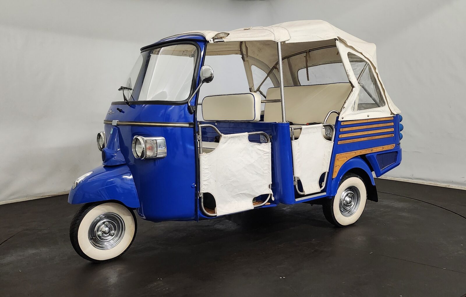 Piaggio Calessino Année 2008 voiture de collection à vendre