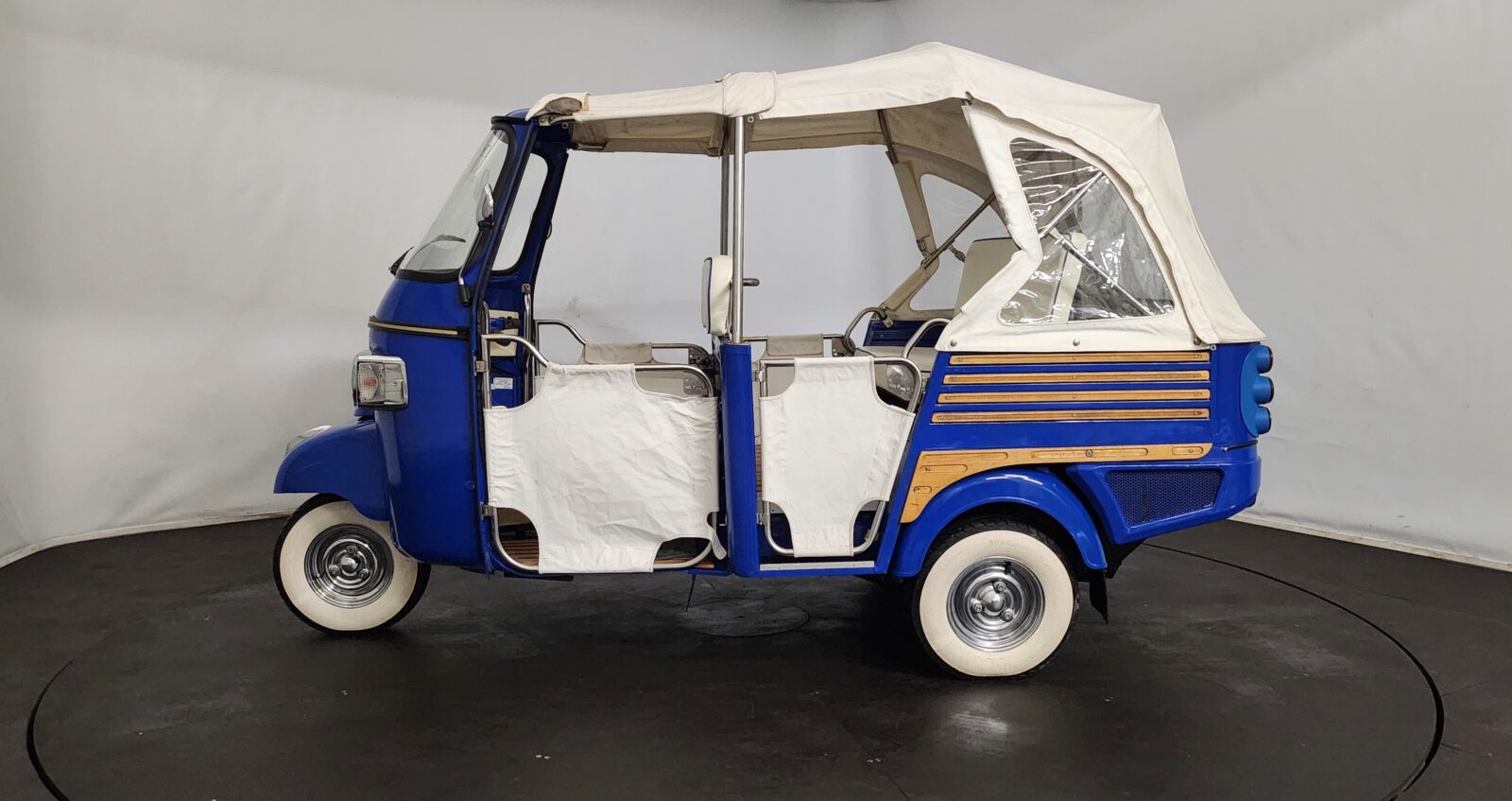 Piaggio Calessino Année 2008 voiture de collection à vendre