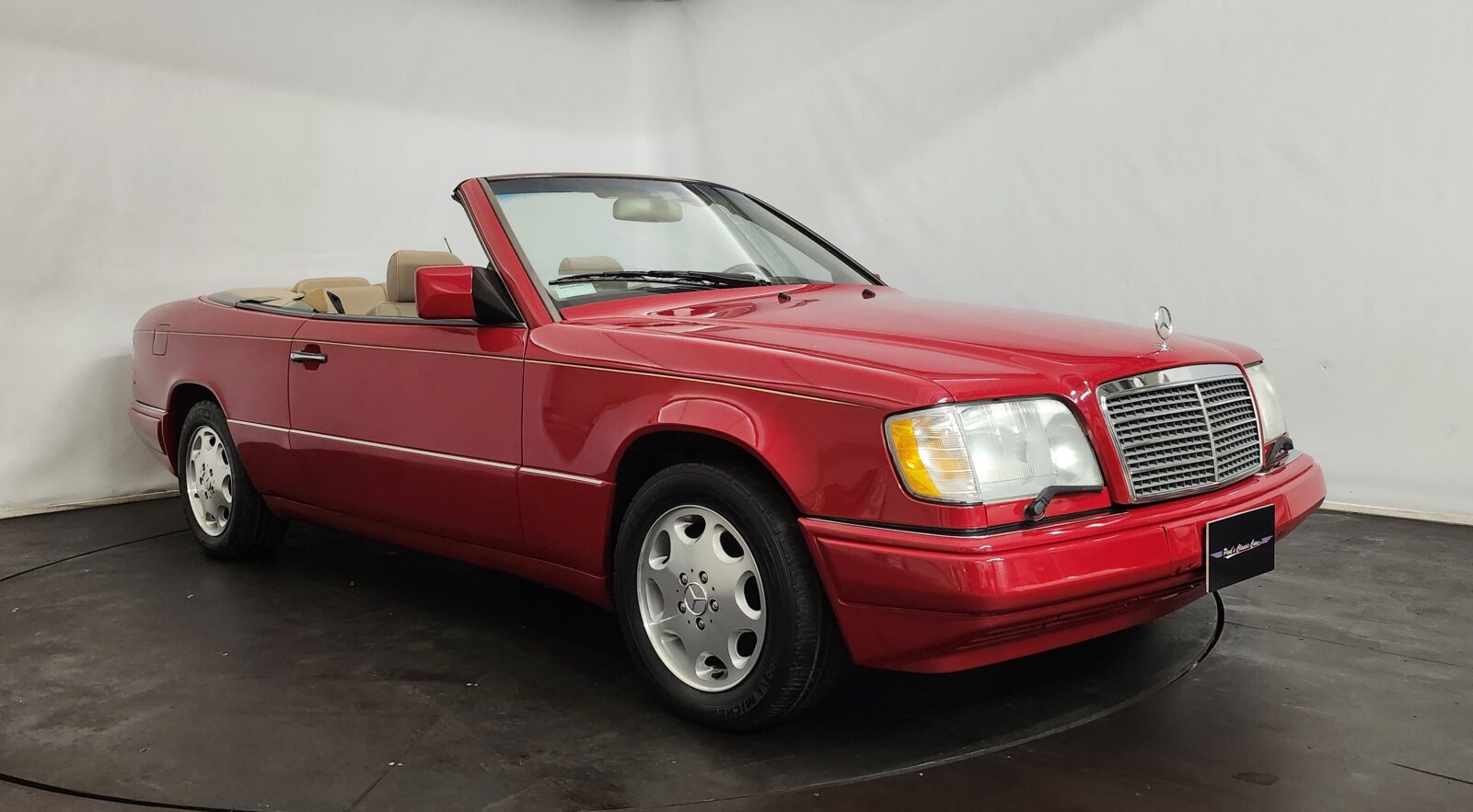 Mercedes E 320 cabriolet Année 1995 voiture de collection à vendre