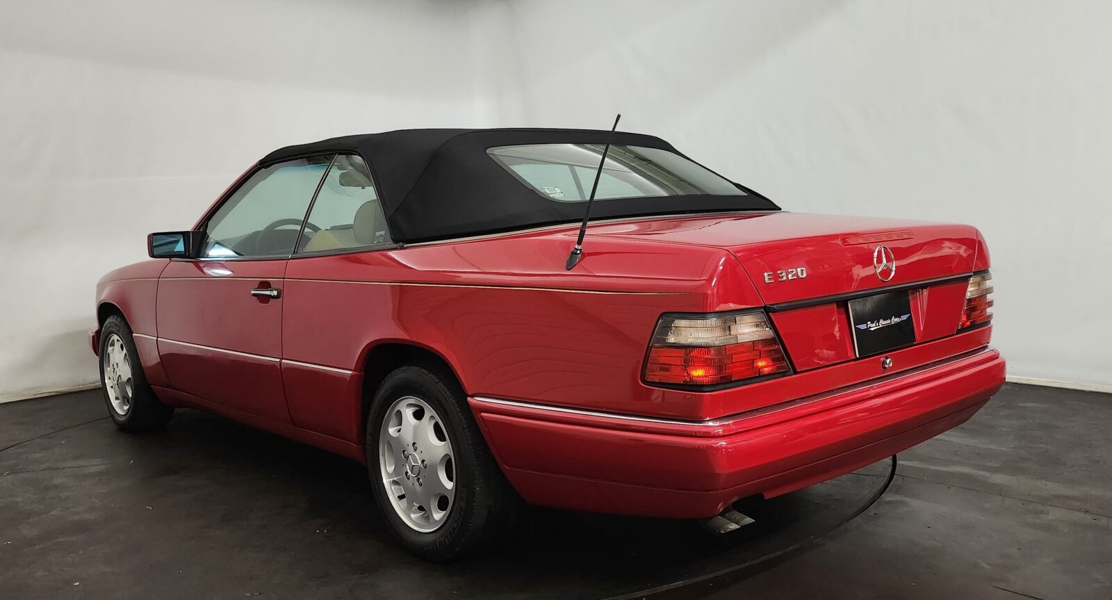 Mercedes E 320 cabriolet Année 1995 voiture de collection à vendre
