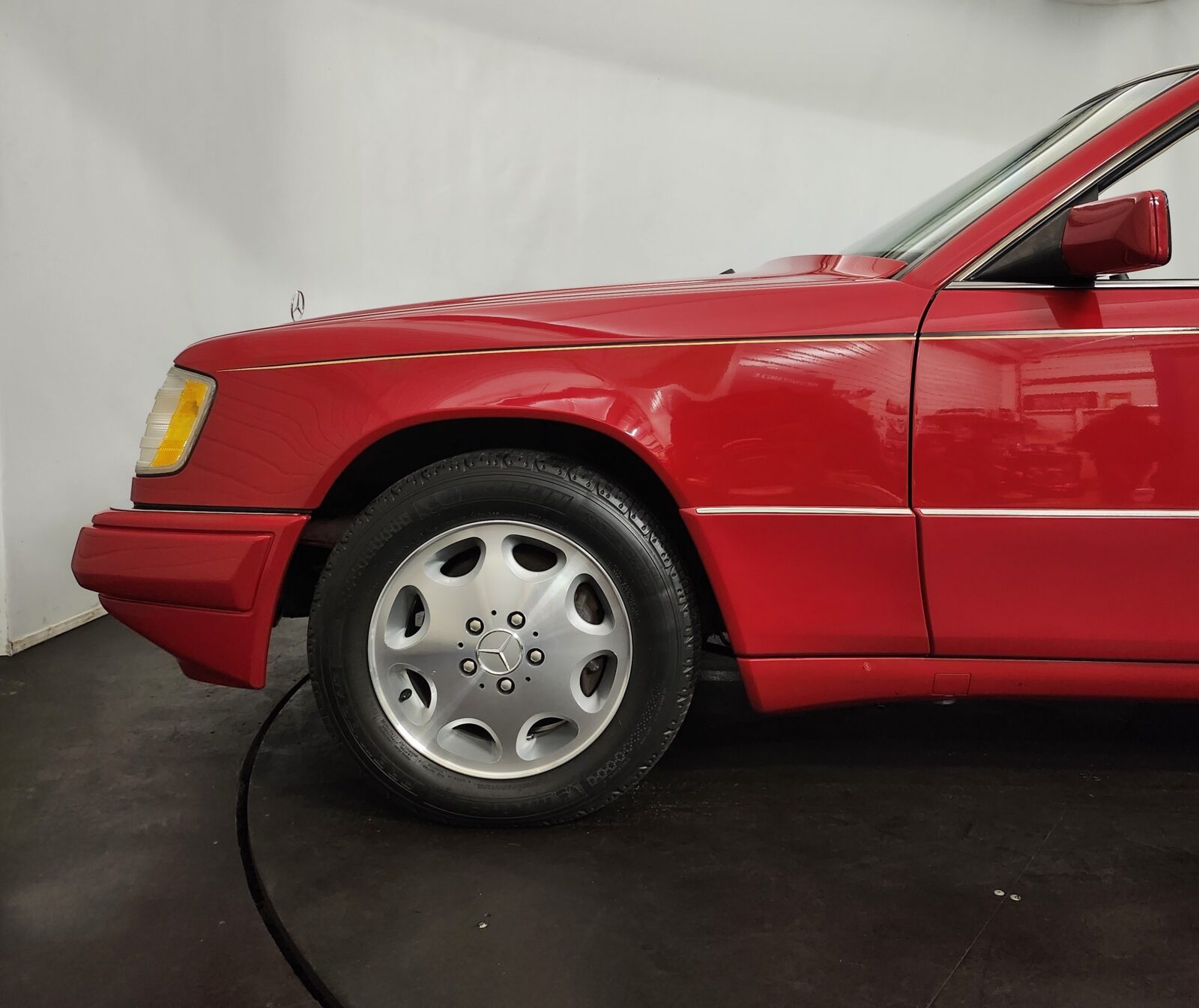 Mercedes E 320 cabriolet Année 1995 voiture de collection à vendre