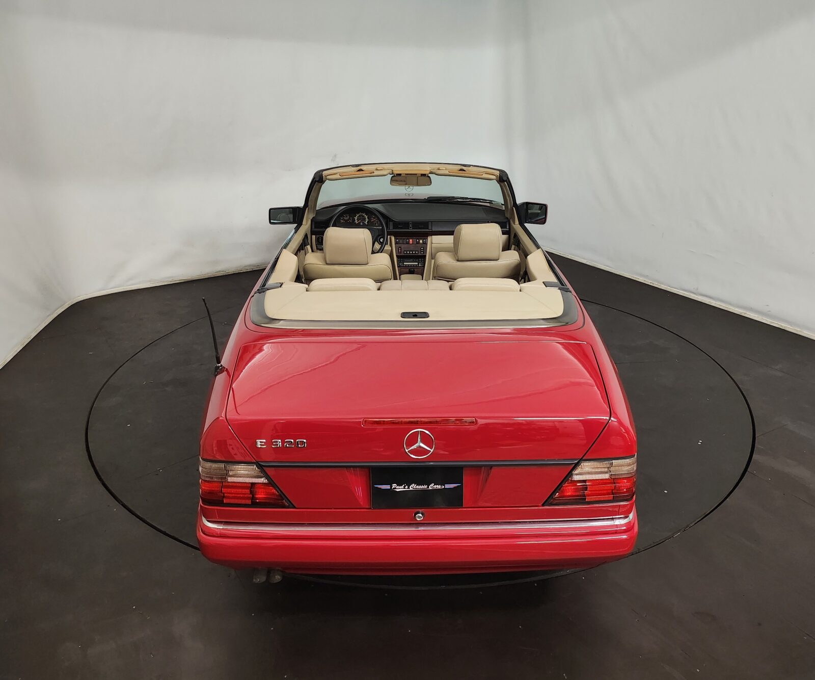 Mercedes E 320 cabriolet Année 1995 voiture de collection à vendre