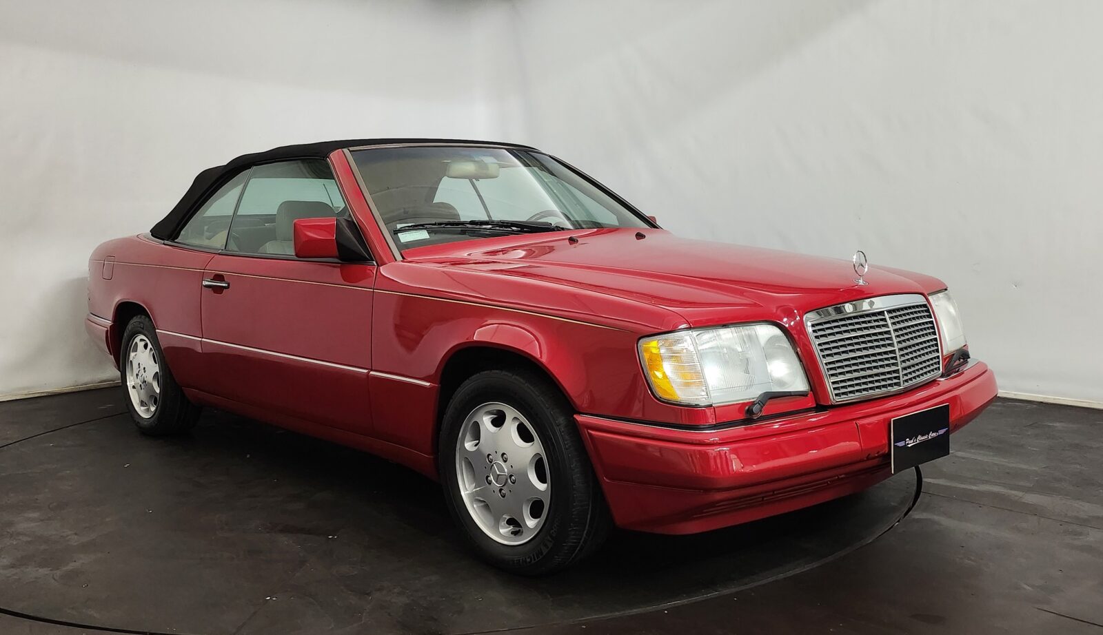 Mercedes E 320 cabriolet Année 1995 voiture de collection à vendre