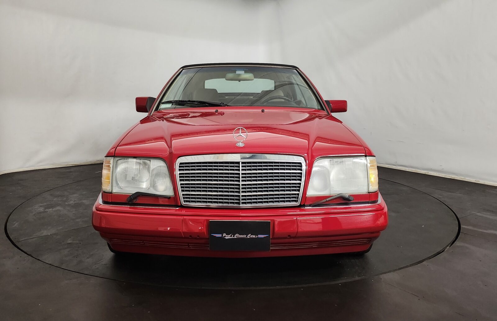 Mercedes E 320 cabriolet Année 1995 voiture de collection à vendre