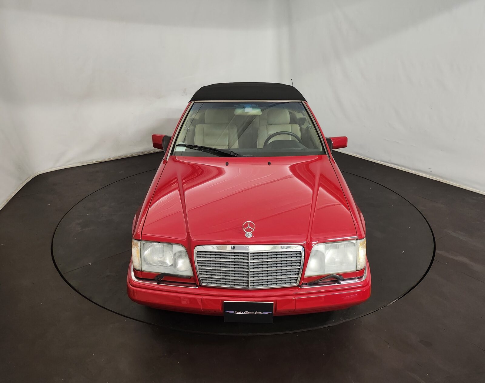 Mercedes E 320 cabriolet Année 1995 voiture de collection à vendre